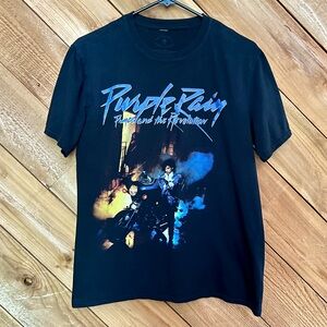 PRINCE Purple Rain Prince and the Revolution T-shirt, Size Medium